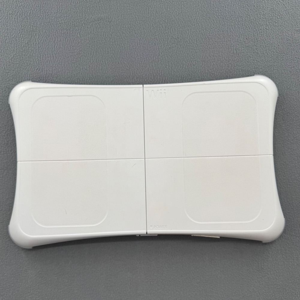 Nintendo Wii Balance Board White Wireless Fitness Accessory Retro Gaming Fitness
